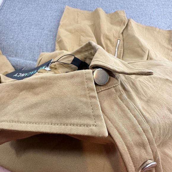 No Vacancy Tan Romper Shorts Fanny Pack Attached Collared Long Sleeve Medium - Picture 13 of 16